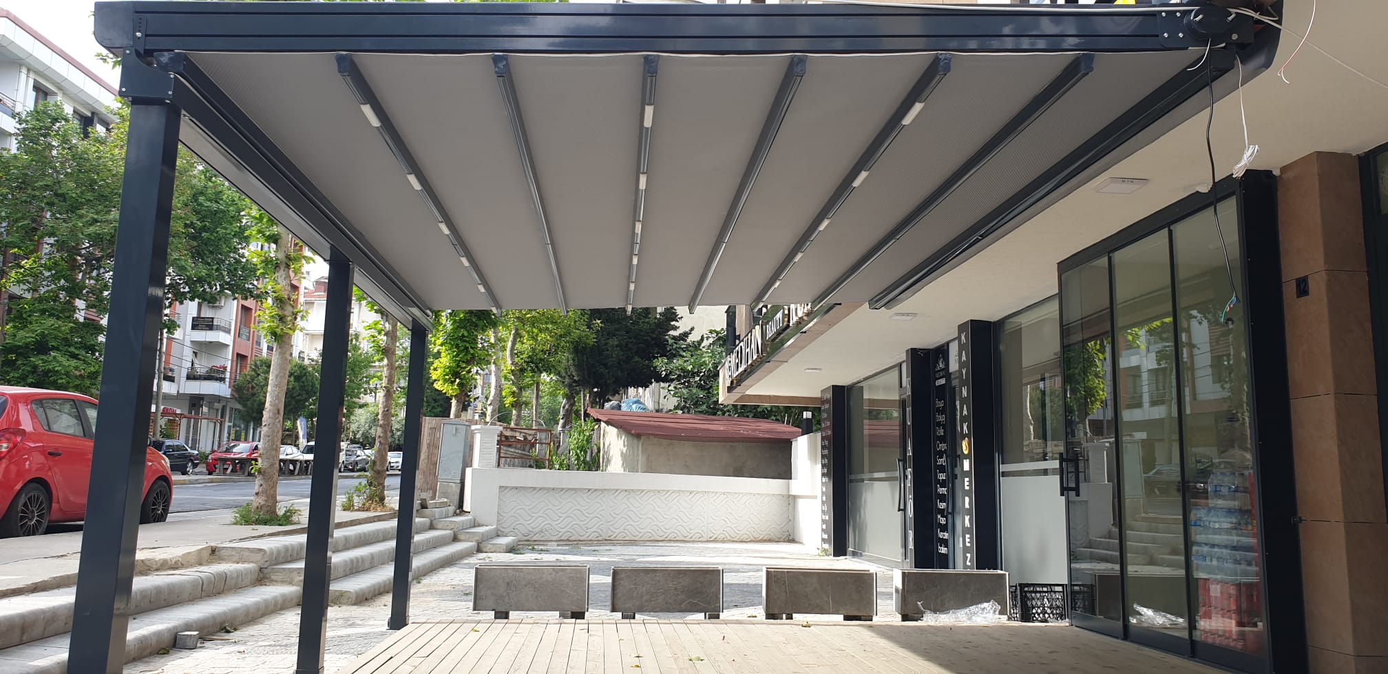 Kumandalı Pergola Tente
