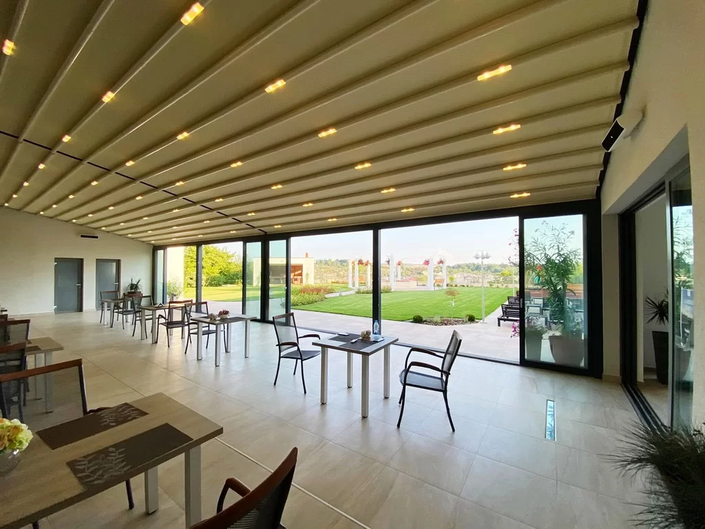 Kumandalı Pergola Tente